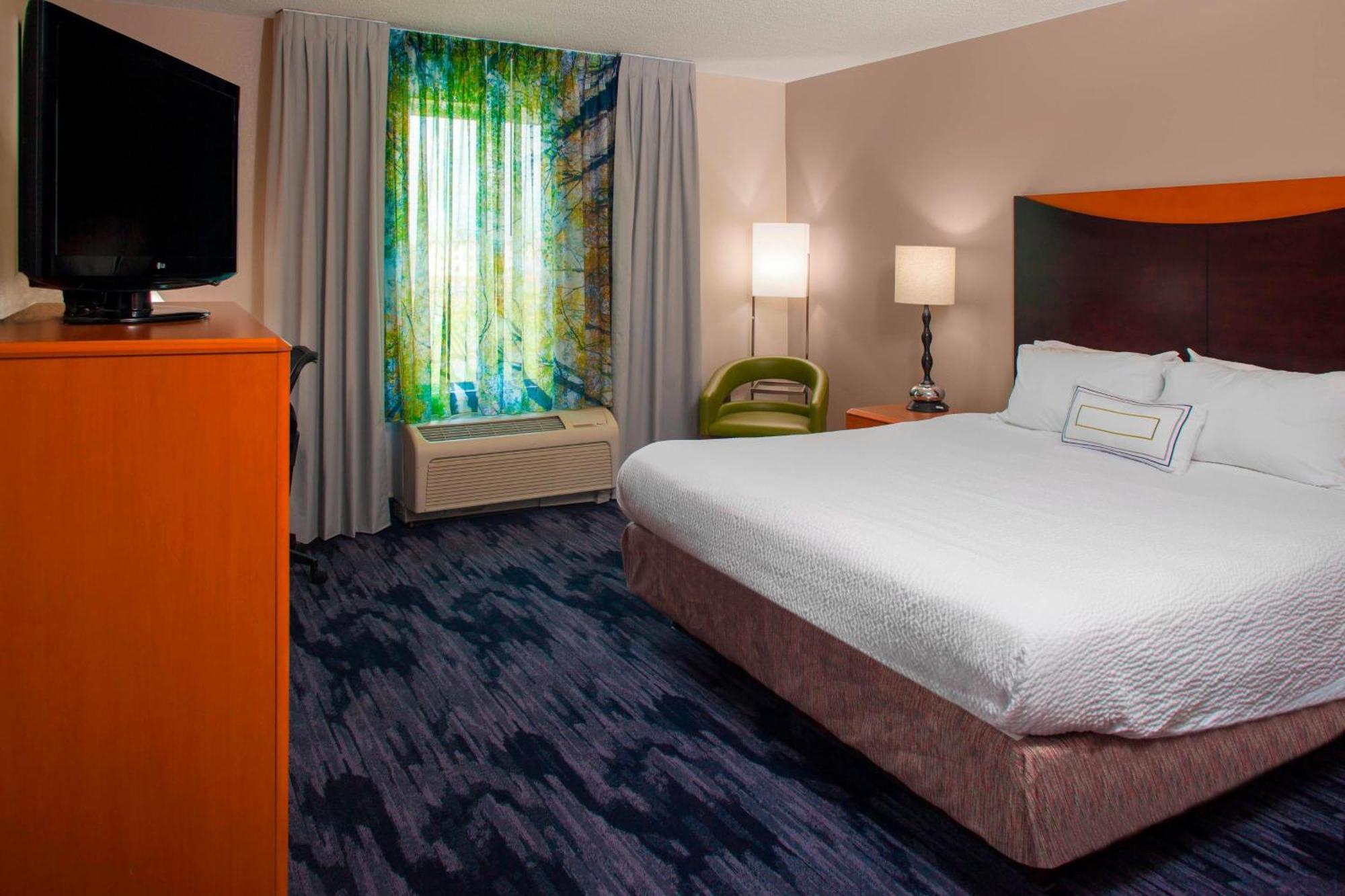 Fairfield Inn And Suites By Marriott Montgomery Eastchase Exterior photo